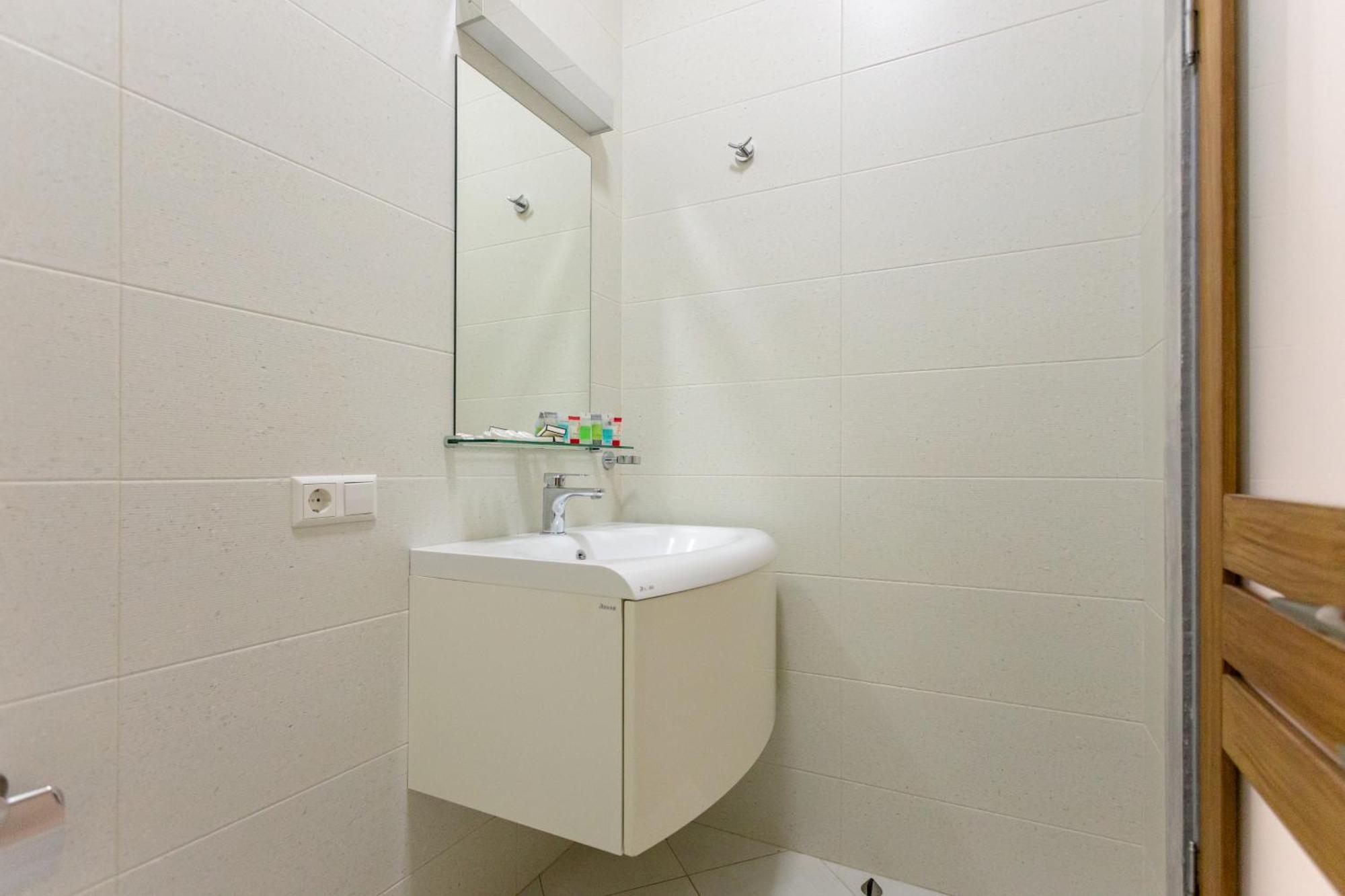 Serviced Apartment On Rustaveli Avenue 9 Tbilisi Exterior photo